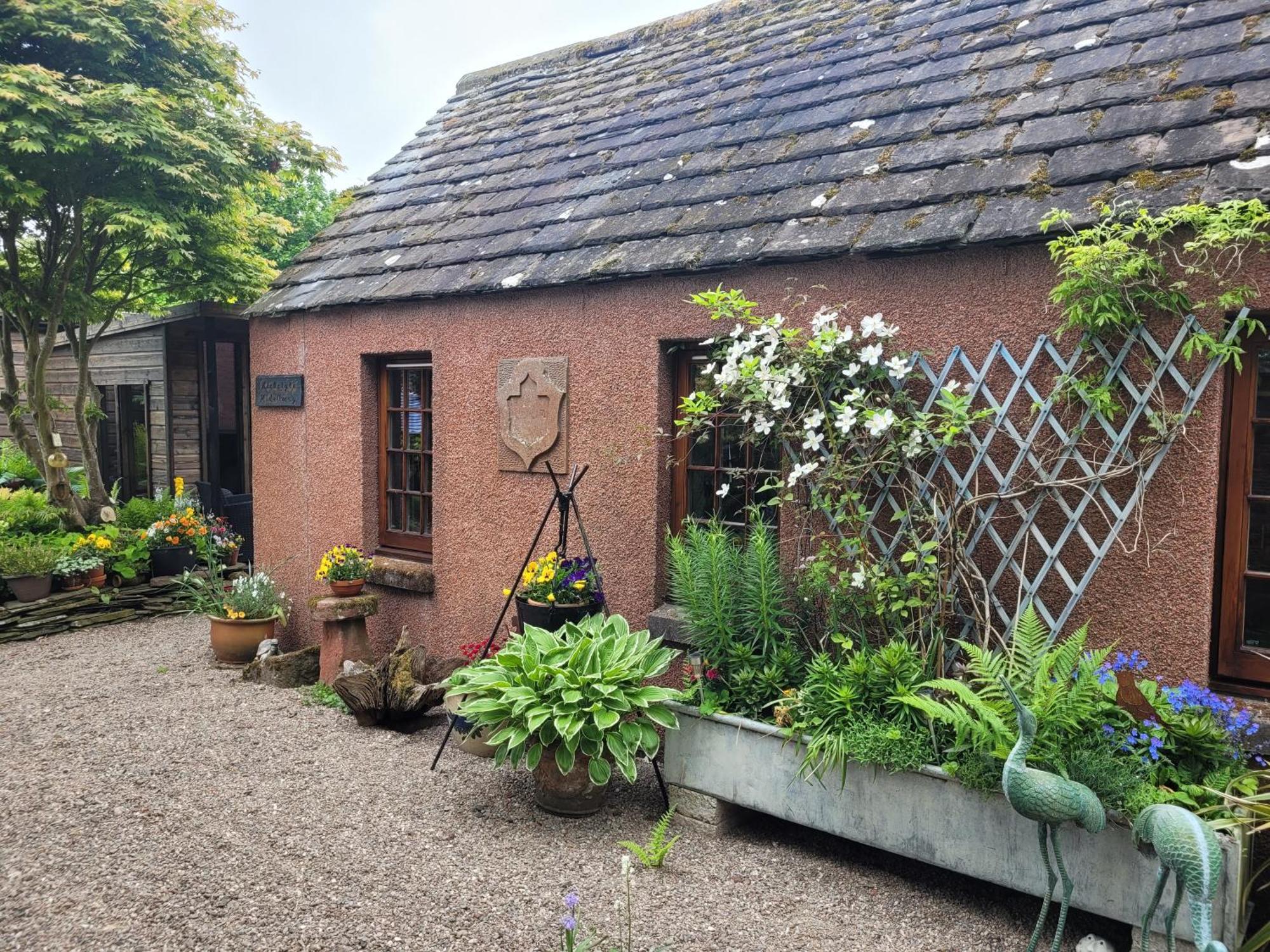 Kirkstyle Hideaway Bed & Breakfast Arbroath Exterior photo